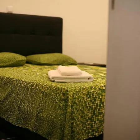 Aiko - Downtown * 阿尔布费拉