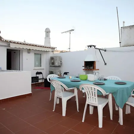 Aiko - Downtown Feriehus *